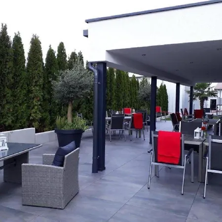 Hohenloher Tor Hotel 3*